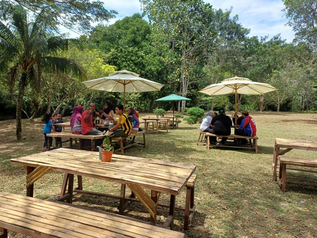 Lemuni Retreat & Training Centre - Kerling, Selangor Hotel Buitenkant foto