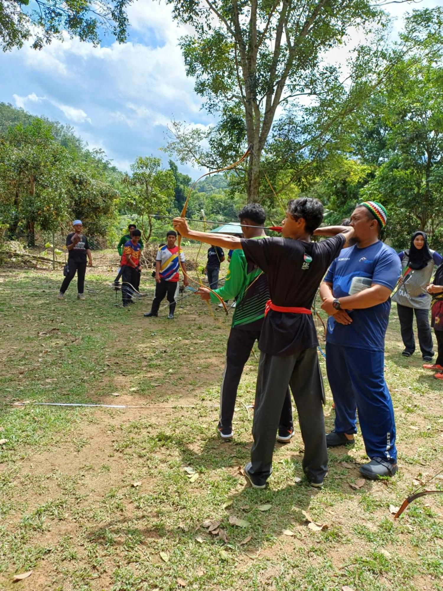 Lemuni Retreat & Training Centre - Kerling, Selangor Hotel Buitenkant foto