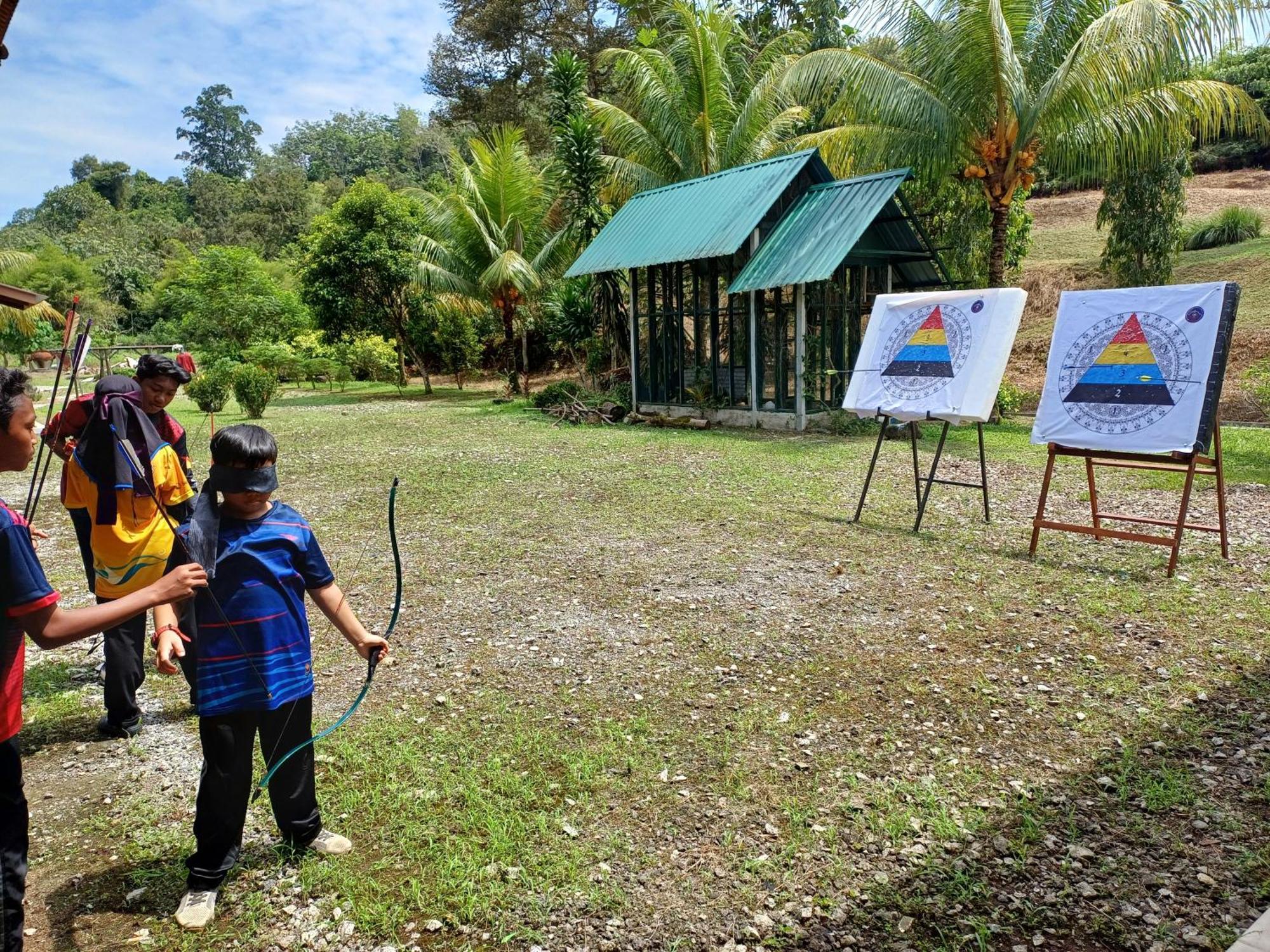 Lemuni Retreat & Training Centre - Kerling, Selangor Hotel Buitenkant foto