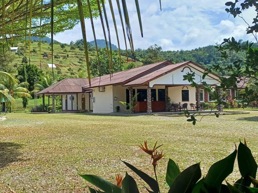 Lemuni Retreat & Training Centre - Kerling, Selangor Hotel Buitenkant foto
