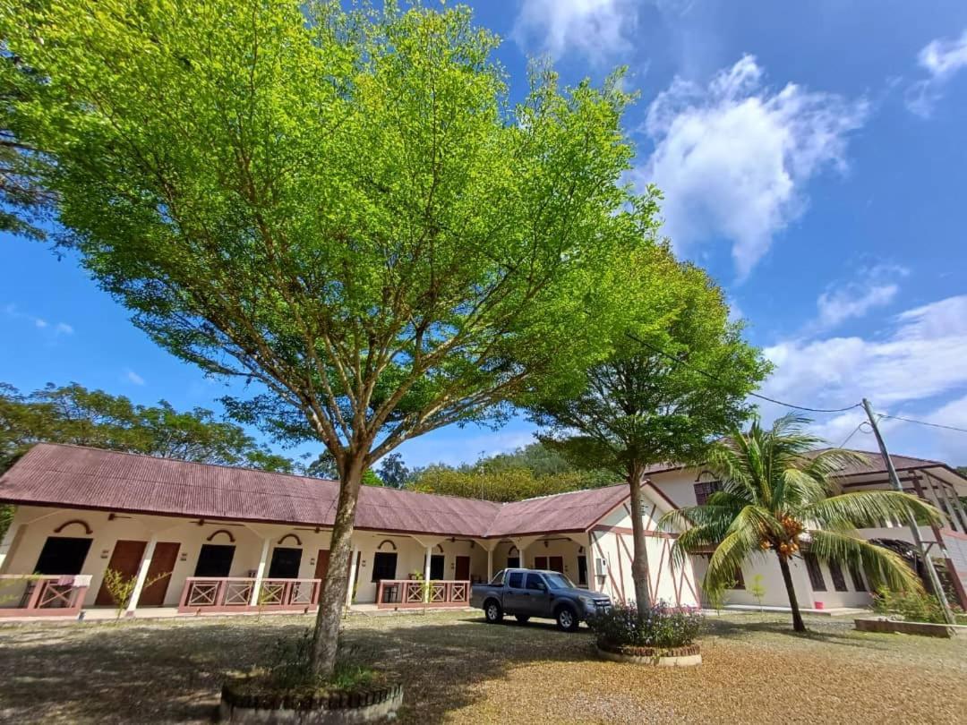 Lemuni Retreat & Training Centre - Kerling, Selangor Hotel Buitenkant foto